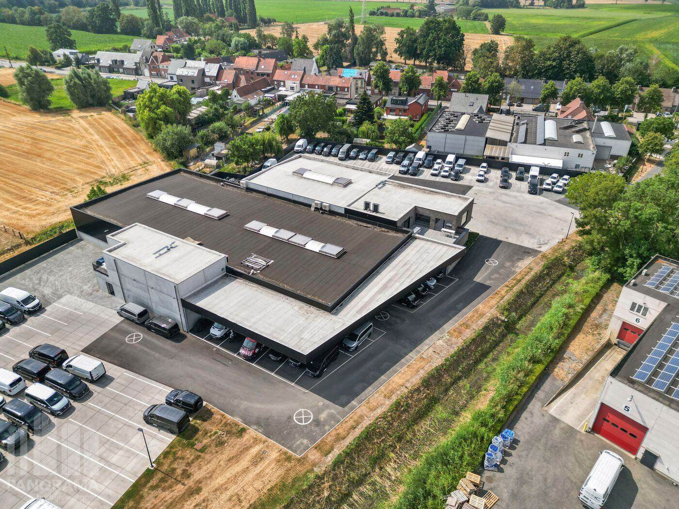 Bedrijfsgebouw in Zwevegem